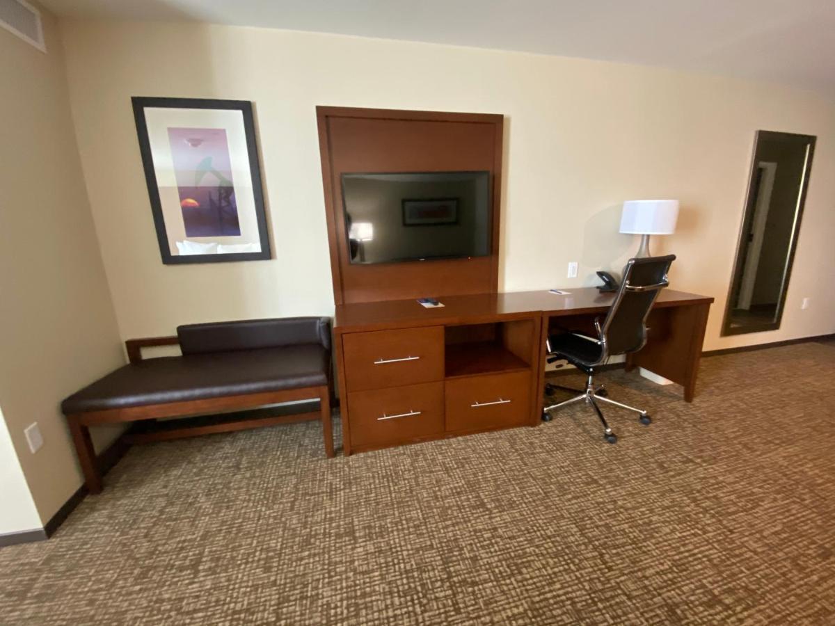 Comfort Suites Midland West Eksteriør billede